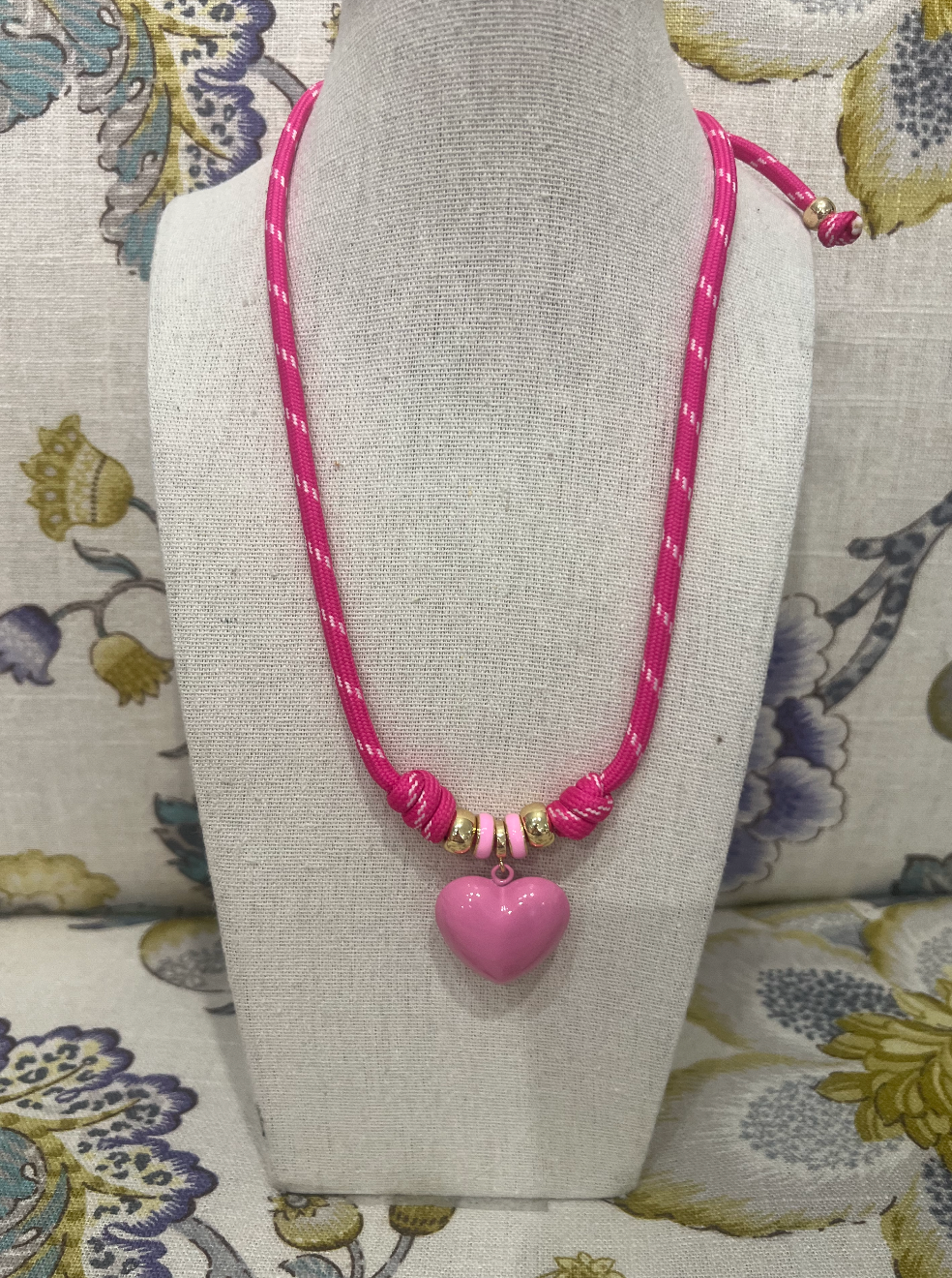 Cruz Necklace