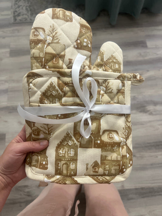 Gingerbread Village Potholder and Ovenmit set FINAL SALE