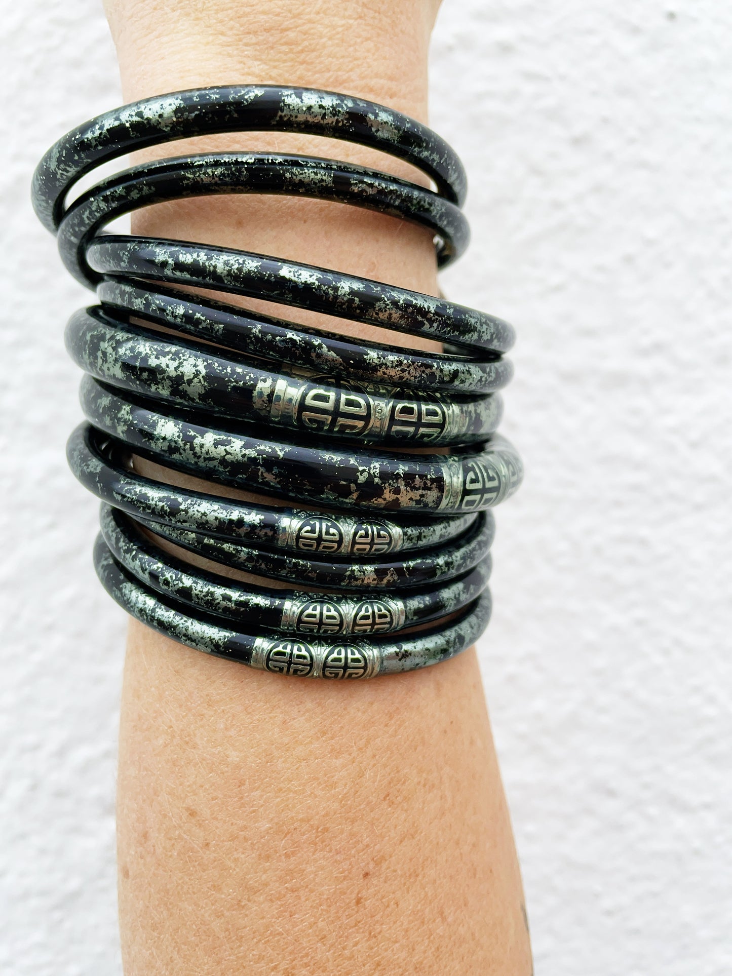 KOI Shadow All Weather Bangles Set of 4 Medium