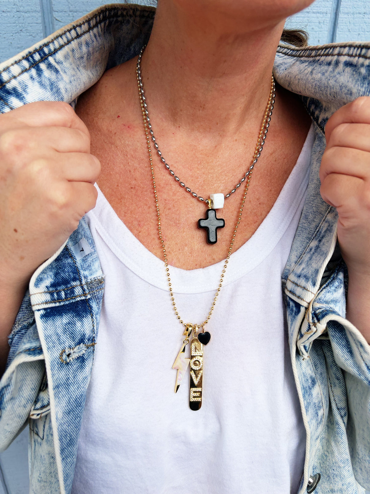 Nellie Cross Necklace (3 Colors)