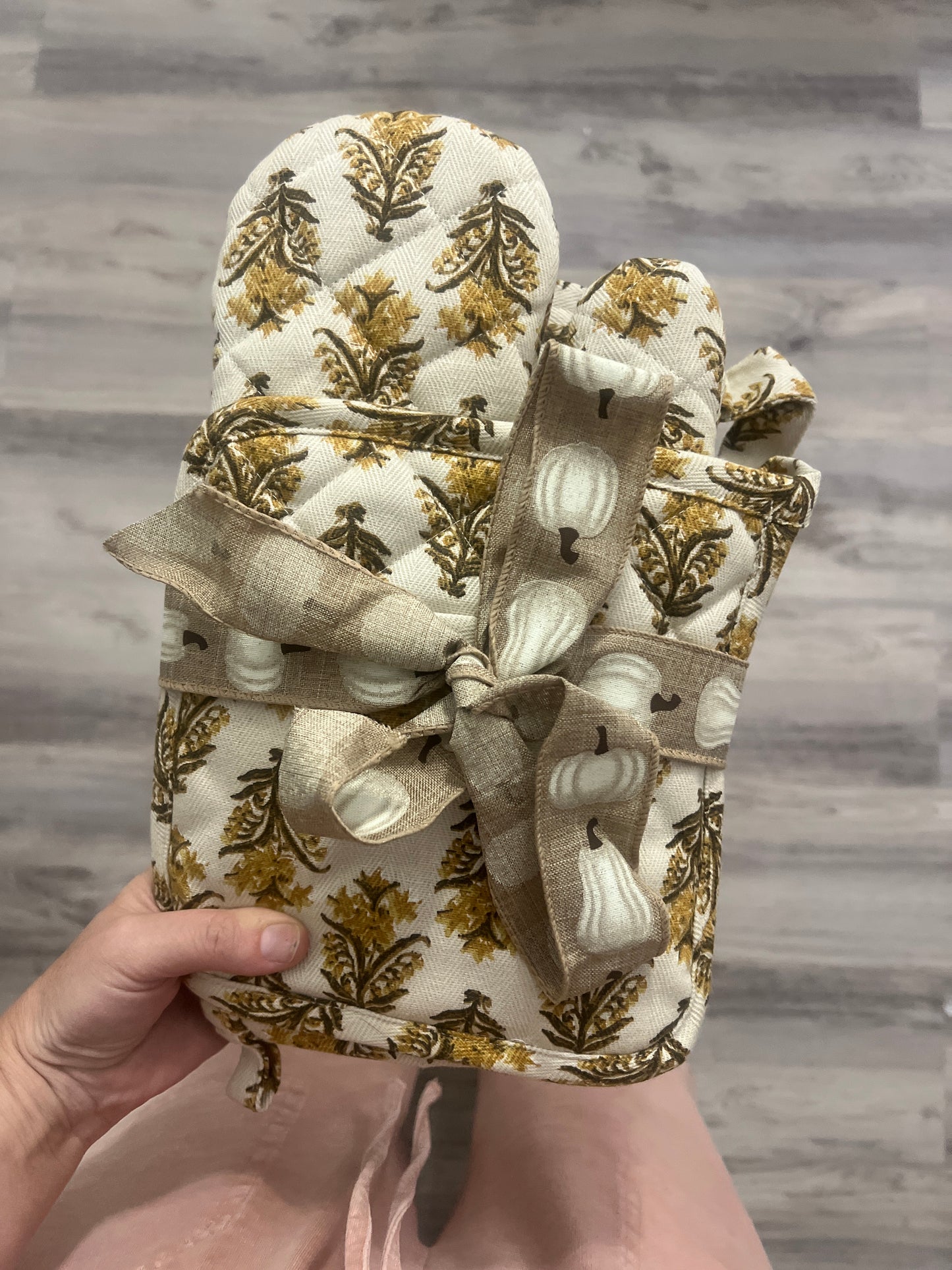 Harvest Pot Holder, Ovenmit, apron set FINAL SALE