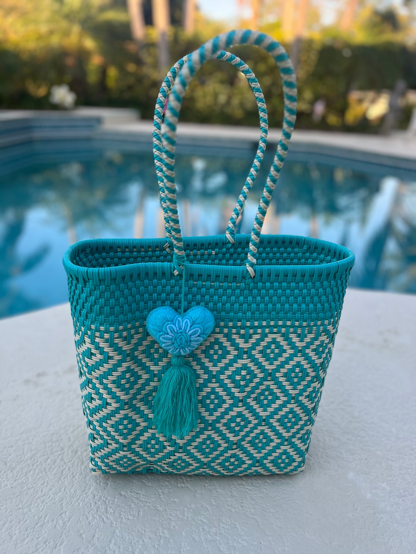 Medium Woven Tote Bag * FINAL SALE