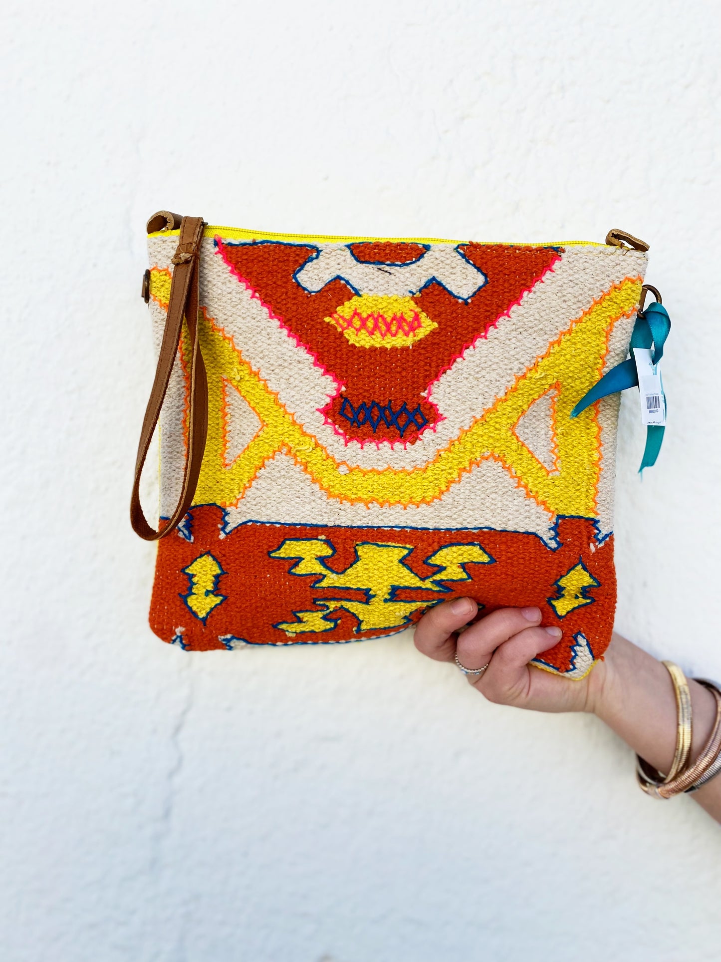 Noah Crossbody/ Wristlet