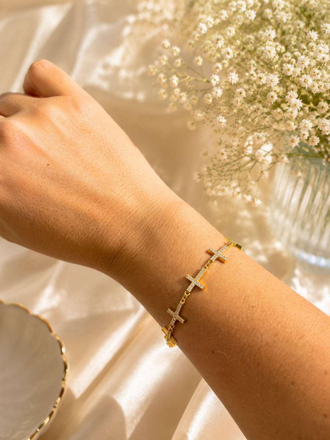 Gold Pavé Cross Link Bracelet