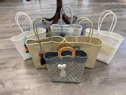 Medium Woven Tote Bag * FINAL SALE