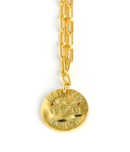 Mini Beach Tag Charm Necklace – 18k Gold Plated